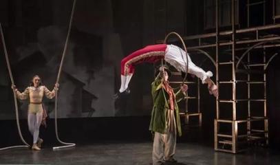 光影編織的舞臺詩篇 舞臺燈光設(shè)計(jì)的藝術(shù)與技術(shù)